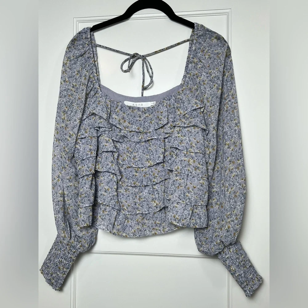 ASTR Long Sleeve Lavender Ruffle Top (Small)